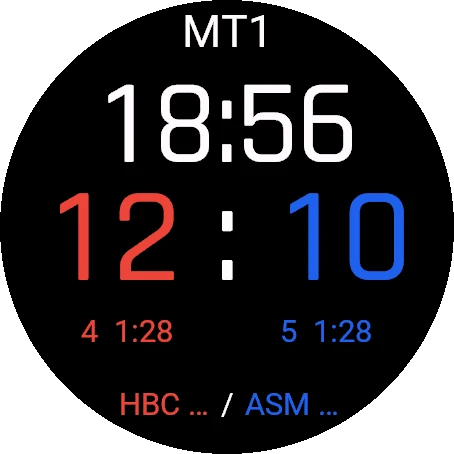 Écran rond de la montre : MT1, chrono 18:56, score 12 à 10 aux couleurs des équipes, une exclusion en cours de chaque côté, et le nom des deux équipes