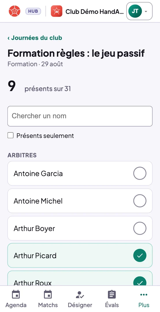 Émargement de la journée Formation règles : le jeu passif, 9 présents sur 31, recherche, Présents seulement, liste des arbitres avec une coche pour les présents