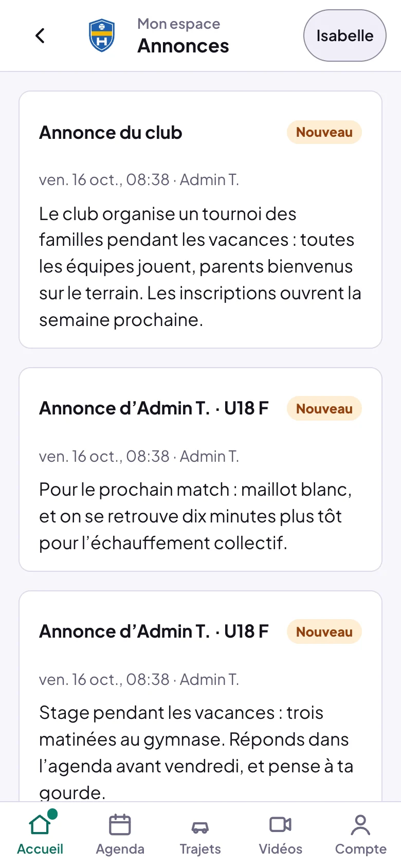 Écran Annonces d'une joueuse : Annonce du club, Nouveau, un tournoi des familles pendant les vacances ; Annonce d'Admin T. U18 F, Nouveau, maillot blanc au prochain match ; Annonce d'Admin T. U18 F, Nouveau, un stage pendant les vacances