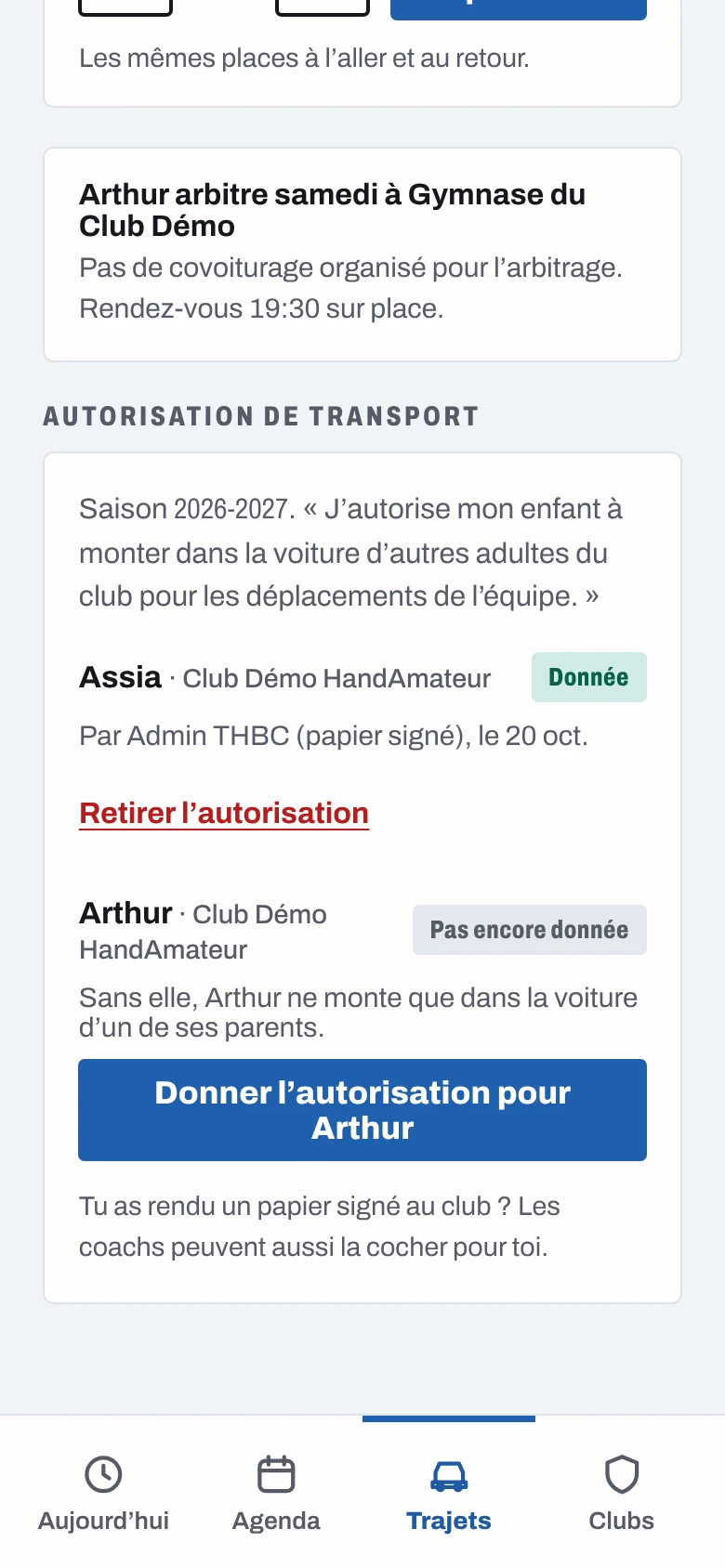 Section Autorisation de transport : la saison, le texte de l'autorisation, une ligne par enfant mineur avec son état, et la phrase sur le papier signé rendu au club