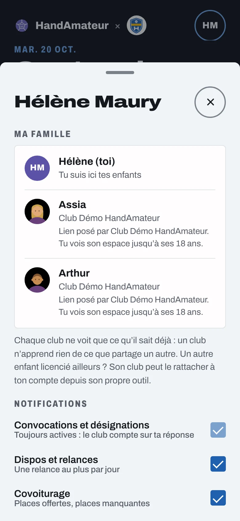 Mon compte et ma famille, chez un parent : Ma famille, le parent et ses deux enfants avec leurs clubs et le club qui a posé chaque lien, puis le début des Notifications